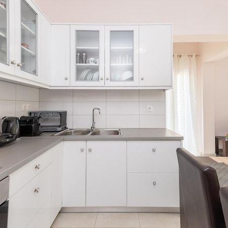Lazaros Apartments Guviá Kültér fotó